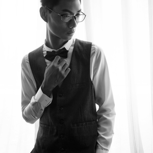 两个黑玩一个白人
