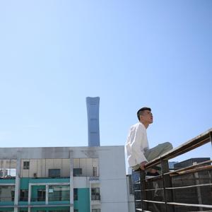 两个黑玩一个白人
